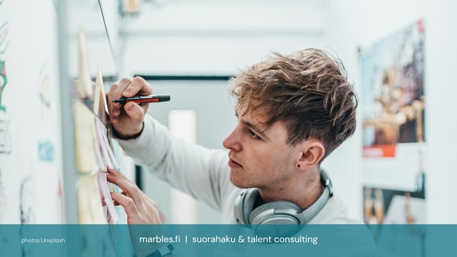 Web Analyst kirjoittaa