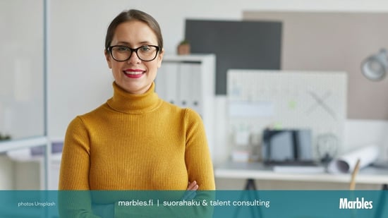 Head of Customer Experince hymyilee