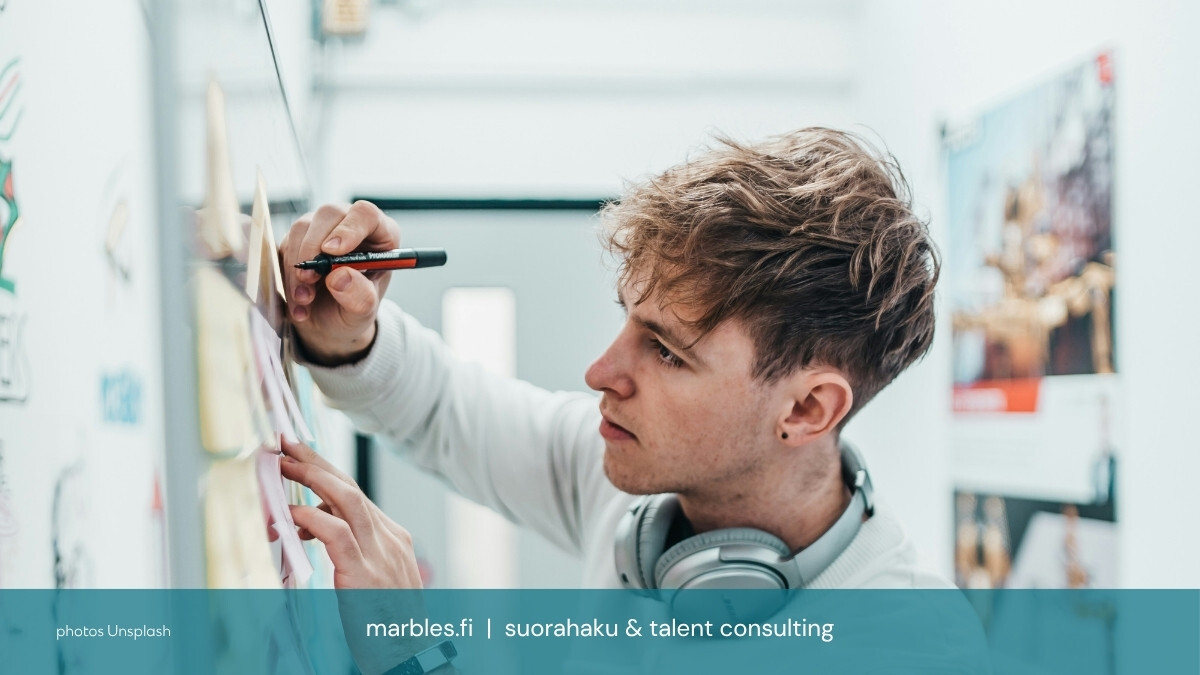 Web Analyst kirjoittaa